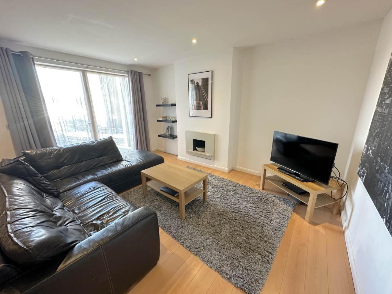 Parc Y Bryn Serviced Apartments Абериствіт Екстер'єр фото