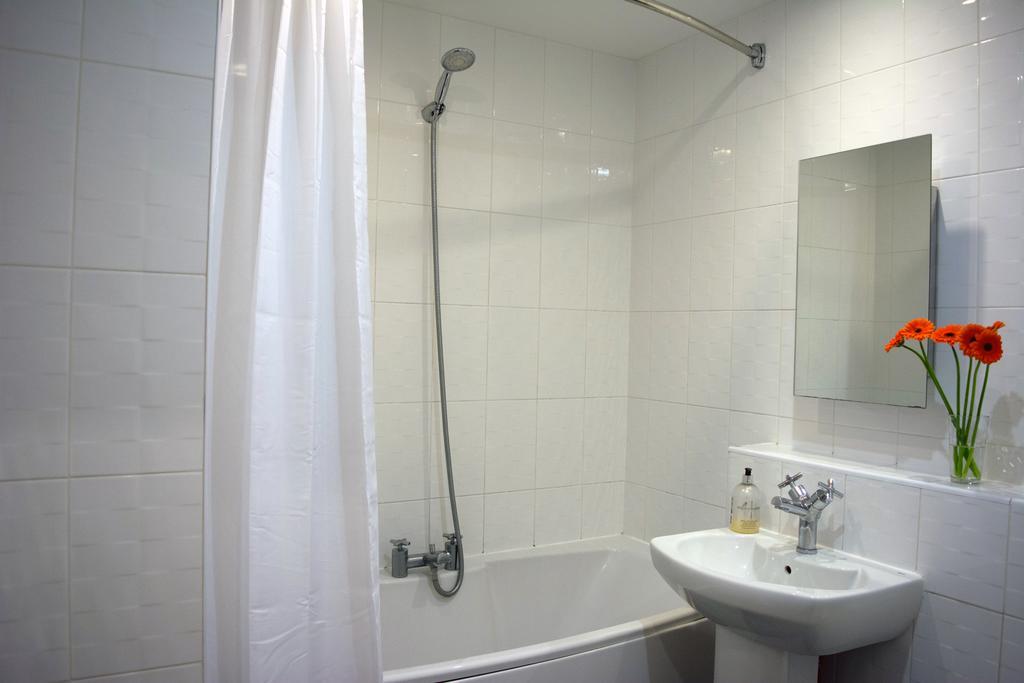 Parc Y Bryn Serviced Apartments Абериствіт Екстер'єр фото