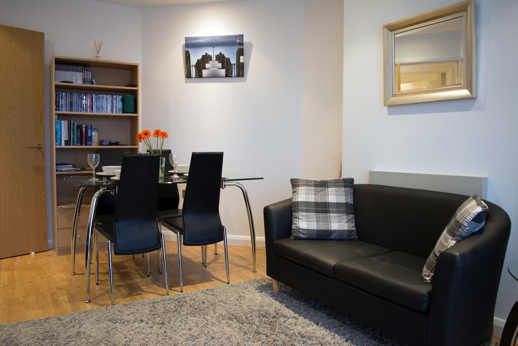 Parc Y Bryn Serviced Apartments Абериствіт Екстер'єр фото