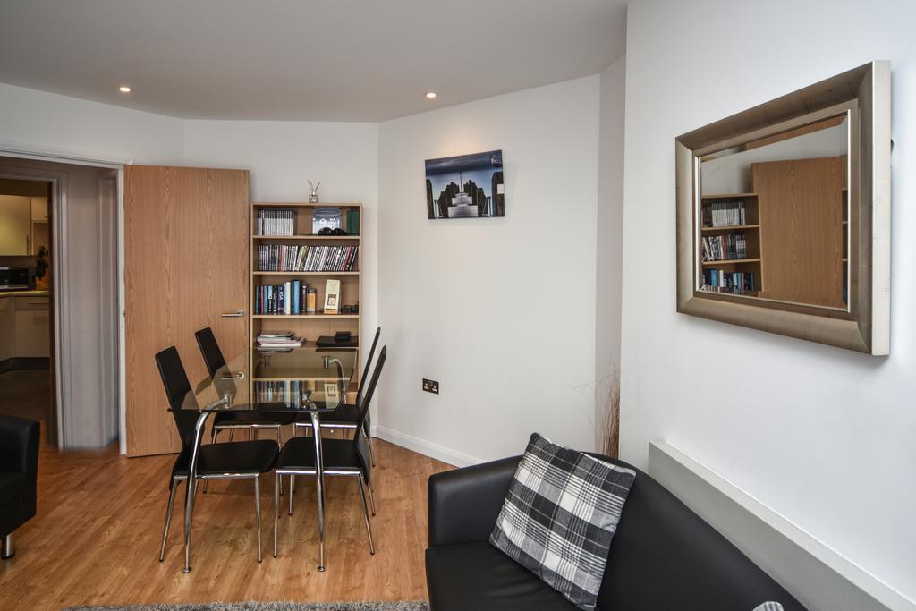 Parc Y Bryn Serviced Apartments Абериствіт Екстер'єр фото